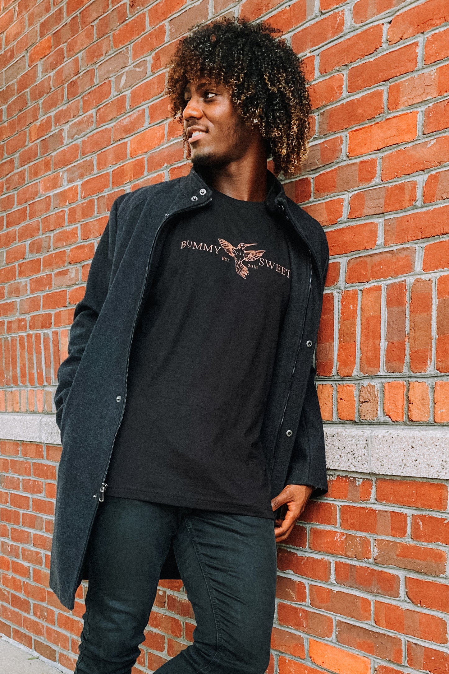 UNISEX BUMMY SWEET HUMMINGBIRD BLACK COPPER TSHIRT